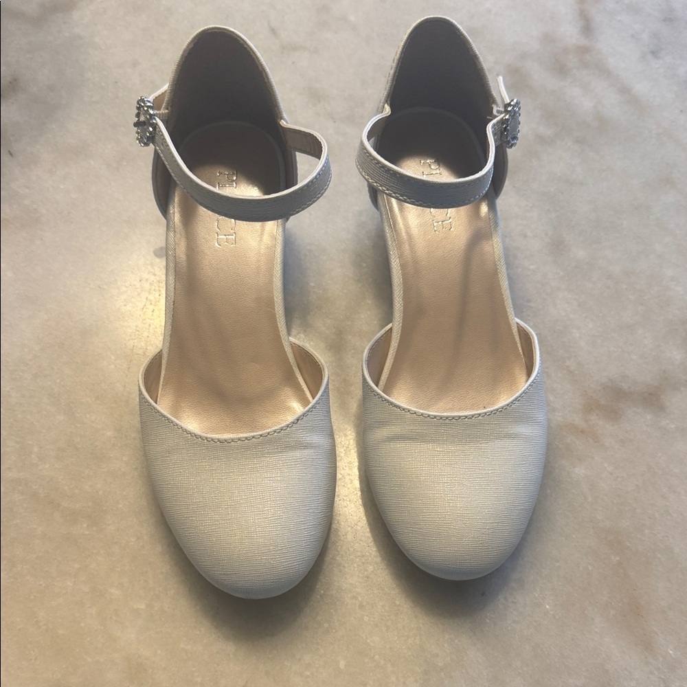 Girls Low Heel Shoes